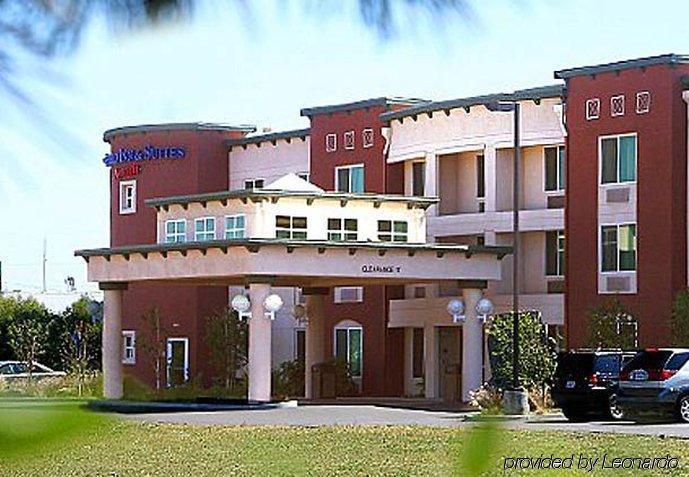 Fairfield Inn & Suites Oakland Hayward Bagian luar foto